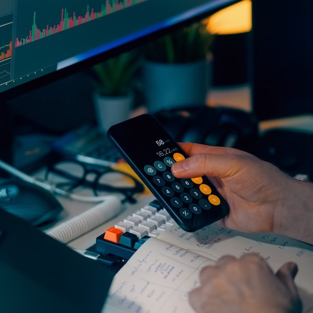 Relatórios e gráficos financeiros