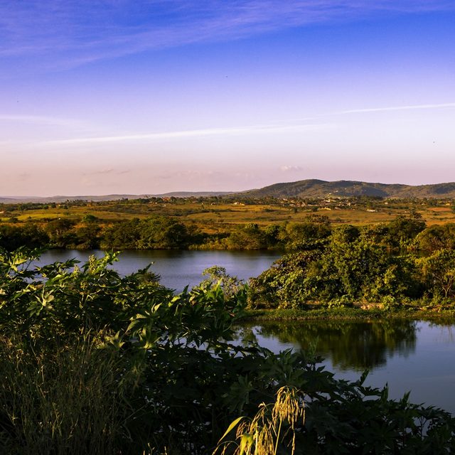 Vista da lagoa ao entardecer