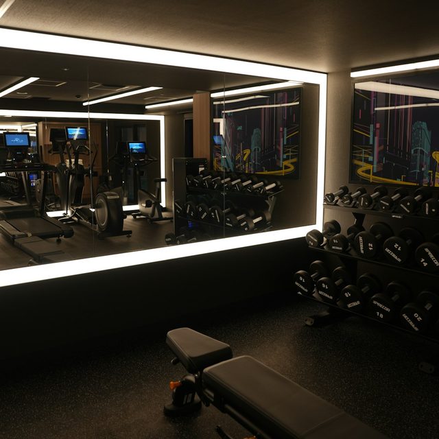 Interior moderno da academia